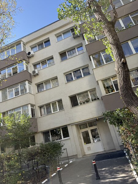 Sector 6, vand 2 camere